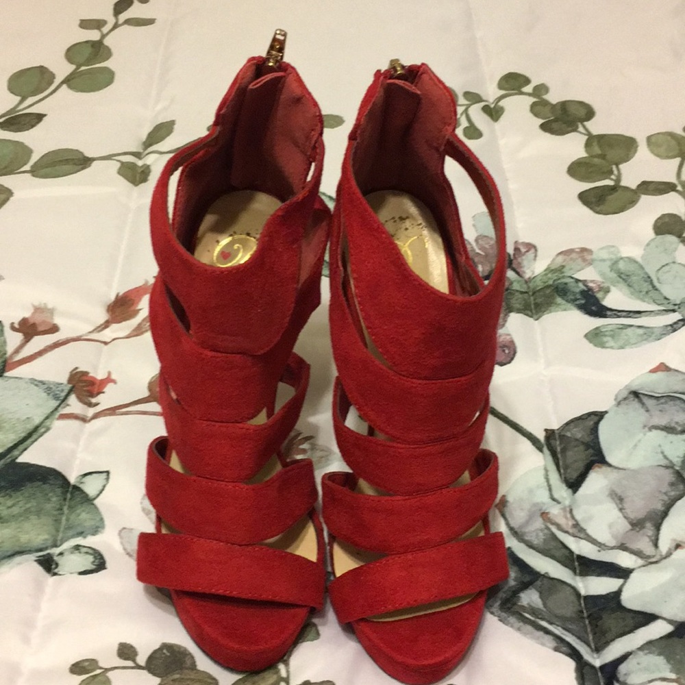 Heart in D shoes, 5 1/2, velvet fabric, Red